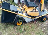 Grajewo ogłoszenia: Posiadam na sprzedaż kosiarkę do trawy traktorek, całkowicie... - zdjęcie