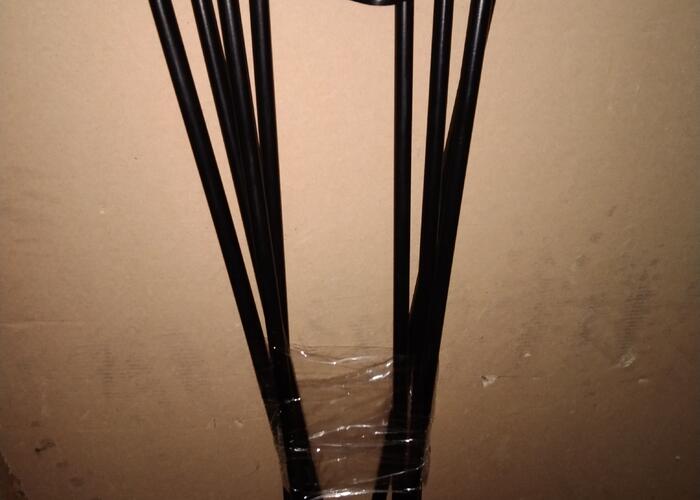 Grajewo ogłoszenia: Sprzedam 4 metalowe nogi do stołu ,wys.60 cm.stan bdb.