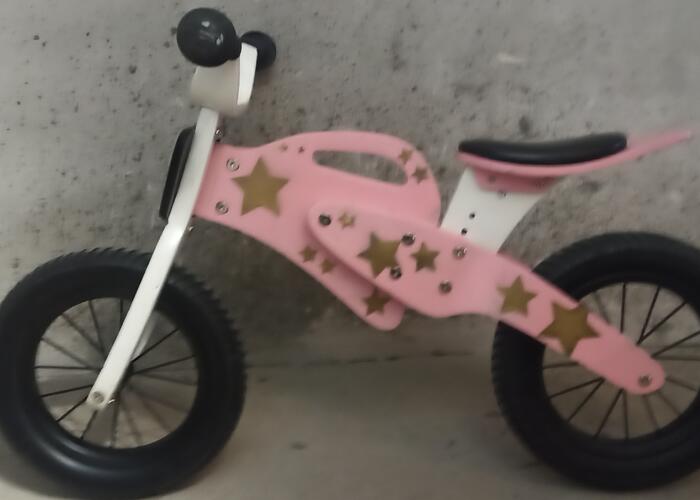 Grajewo ogłoszenia: Sprzedam drewniany rower biegowy na pompowanych kołach. Stan...