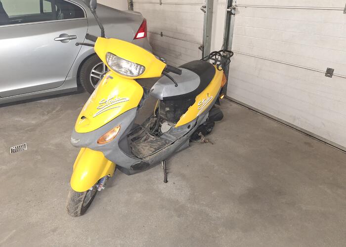 Grajewo ogłoszenia: Sprzedam skuter BAOTIAN BT50QT9. Rok produkcji 2006. Pojemność...