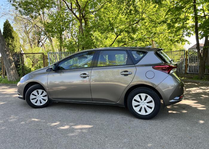 Grajewo ogłoszenia: Sprzedam zadbaną Toyotę Auris 1.6 132kM z 2018r. z polskiego...