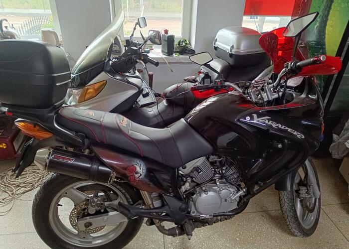 Grajewo ogłoszenia: Sprzedam motocykl Honda Varadero 125 rok 2010 w ładnym...